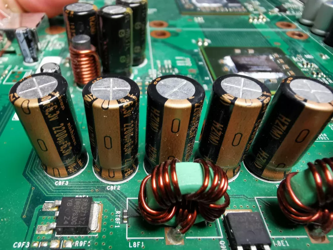 electrolytic-capacitors